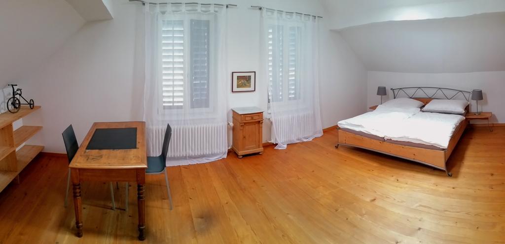 Rooms-Zimmer Neuhausen Am Rheinfall Exteriér fotografie