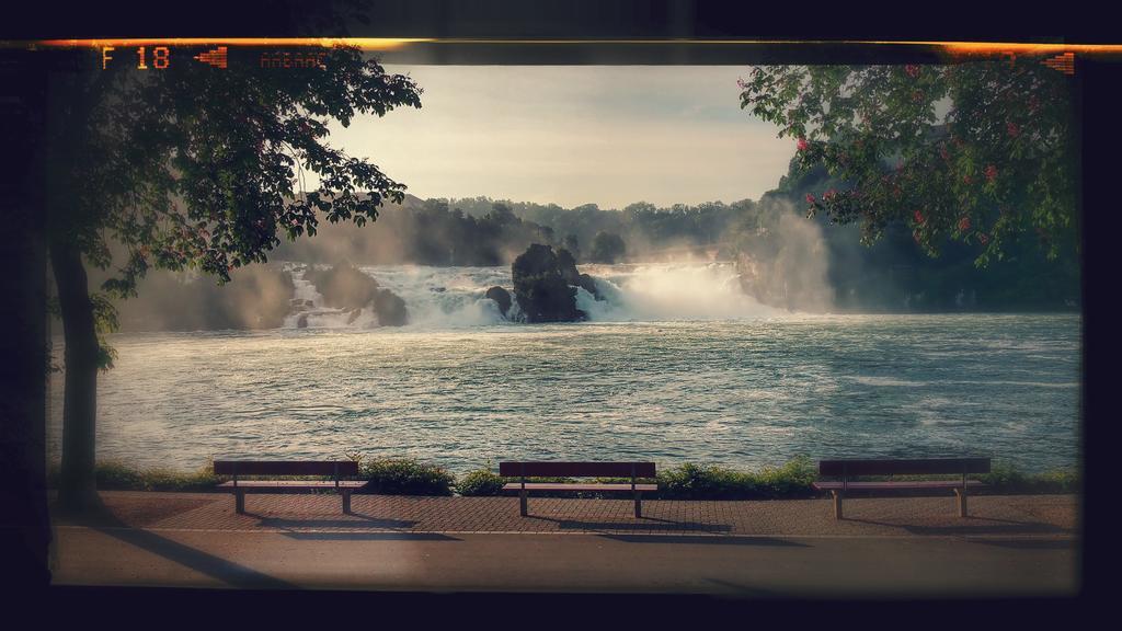 Rooms-Zimmer Neuhausen Am Rheinfall Exteriér fotografie