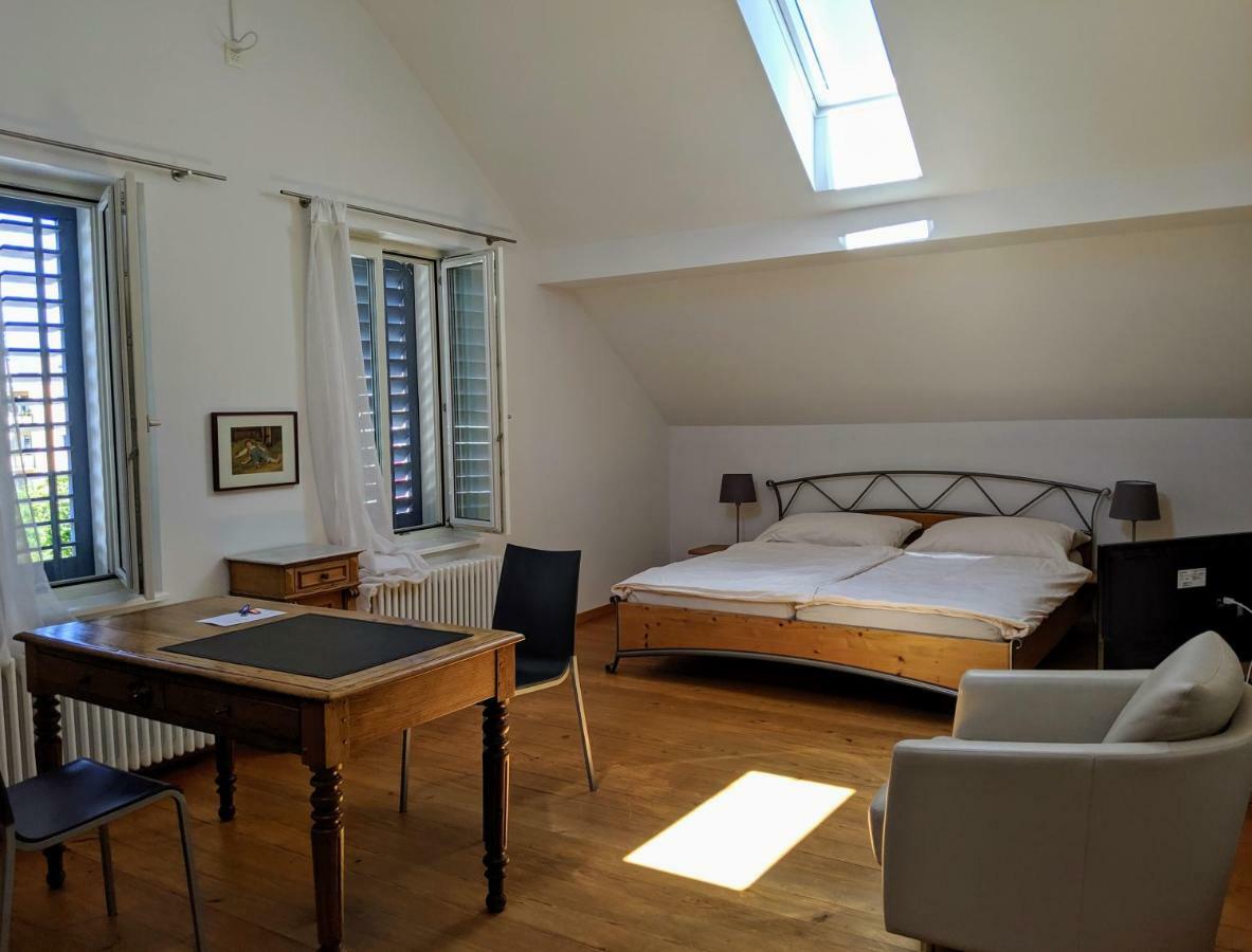 Rooms-Zimmer Neuhausen Am Rheinfall Exteriér fotografie